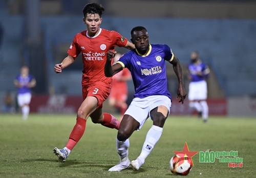 Thắng Thể Công-Viettel 2-0, Hà Nội FC trở lại cuộc đua vô địch V-League